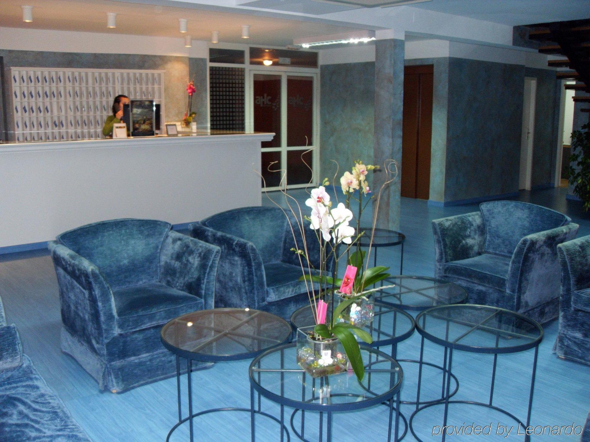 Ahc Hoteles Caces Interior foto