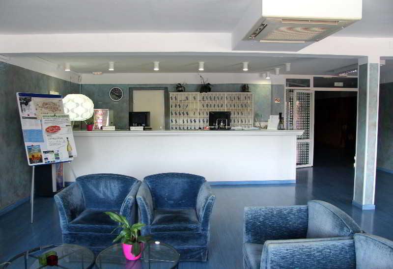 Ahc Hoteles Caces Interior foto