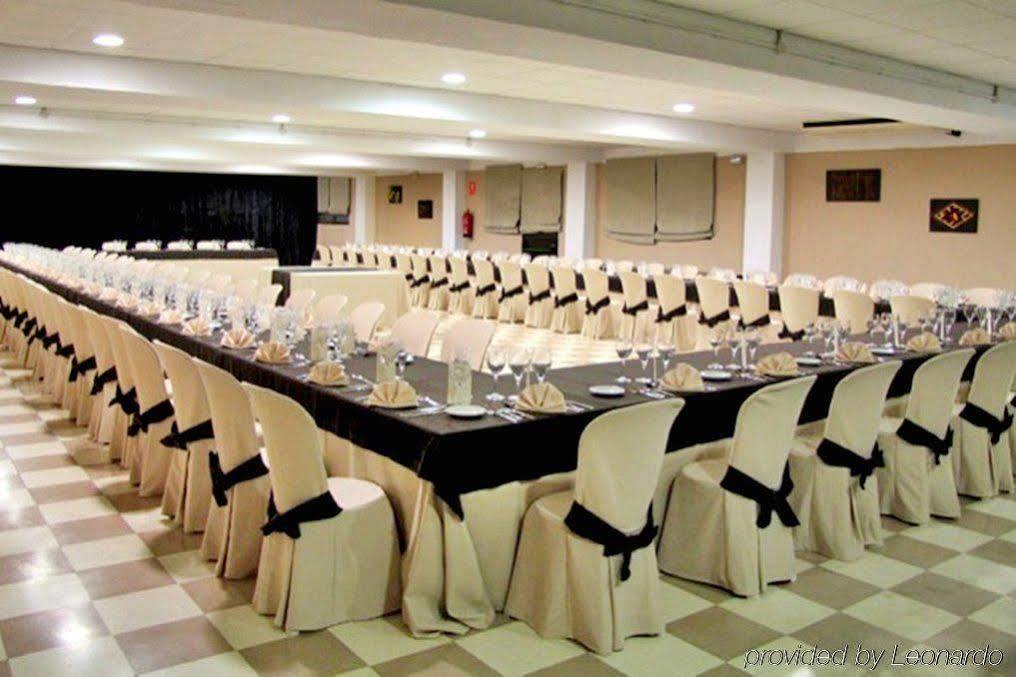 Ahc Hoteles Caces Exterior foto