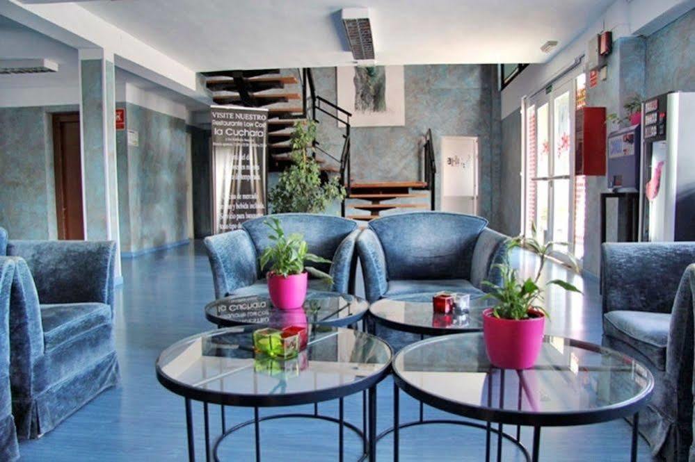 Ahc Hoteles Caces Exterior foto